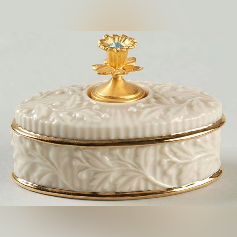 NIB Lenox March Birthday Collection Birth Stone trinket dish / earring dish